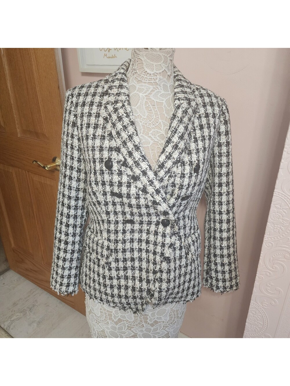 NWT White House Black Market Tweed Blazer Women’s 12 Petite Black White
